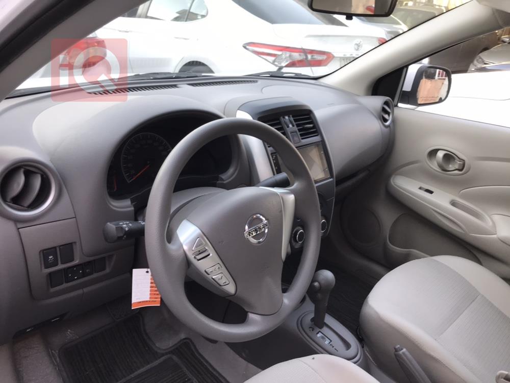 Nissan Sunny